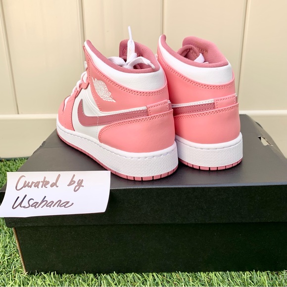 Nike air Jordan 1 mid GS pink white shoes (big kids) - Picture 4 of 5